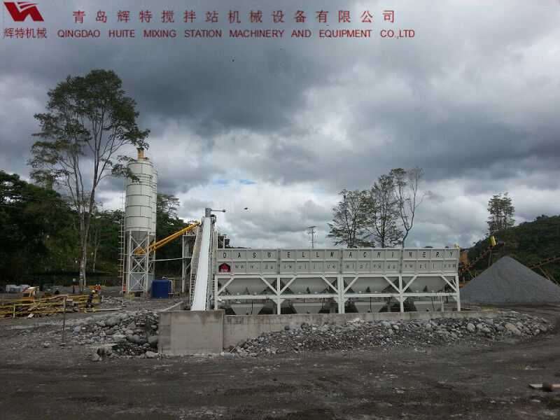 輝特混凝土攪拌站HZS90攪拌臂布置合理，攪拌性能強